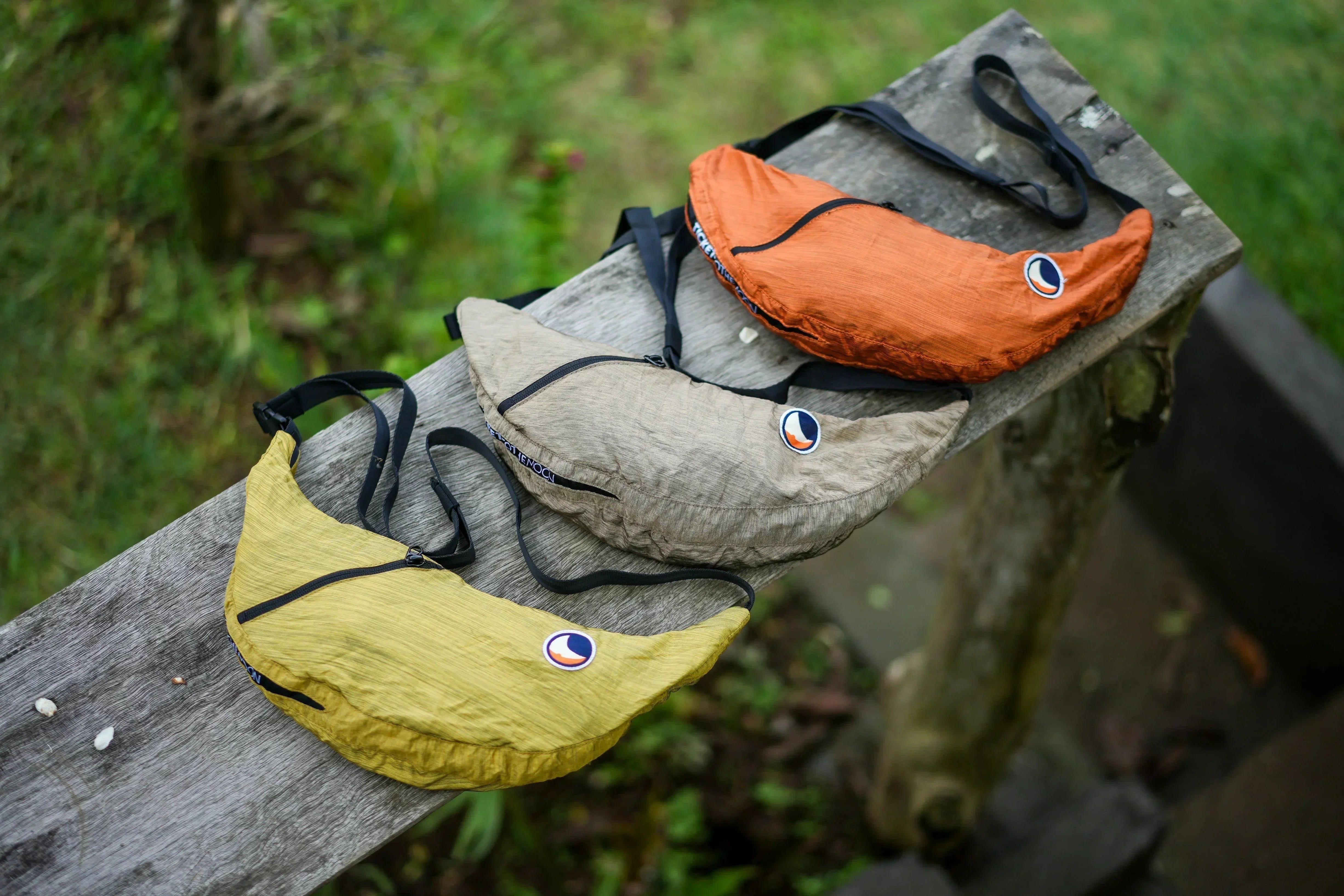 Our Sling Bags in Detail: Smart Features and Model Differences