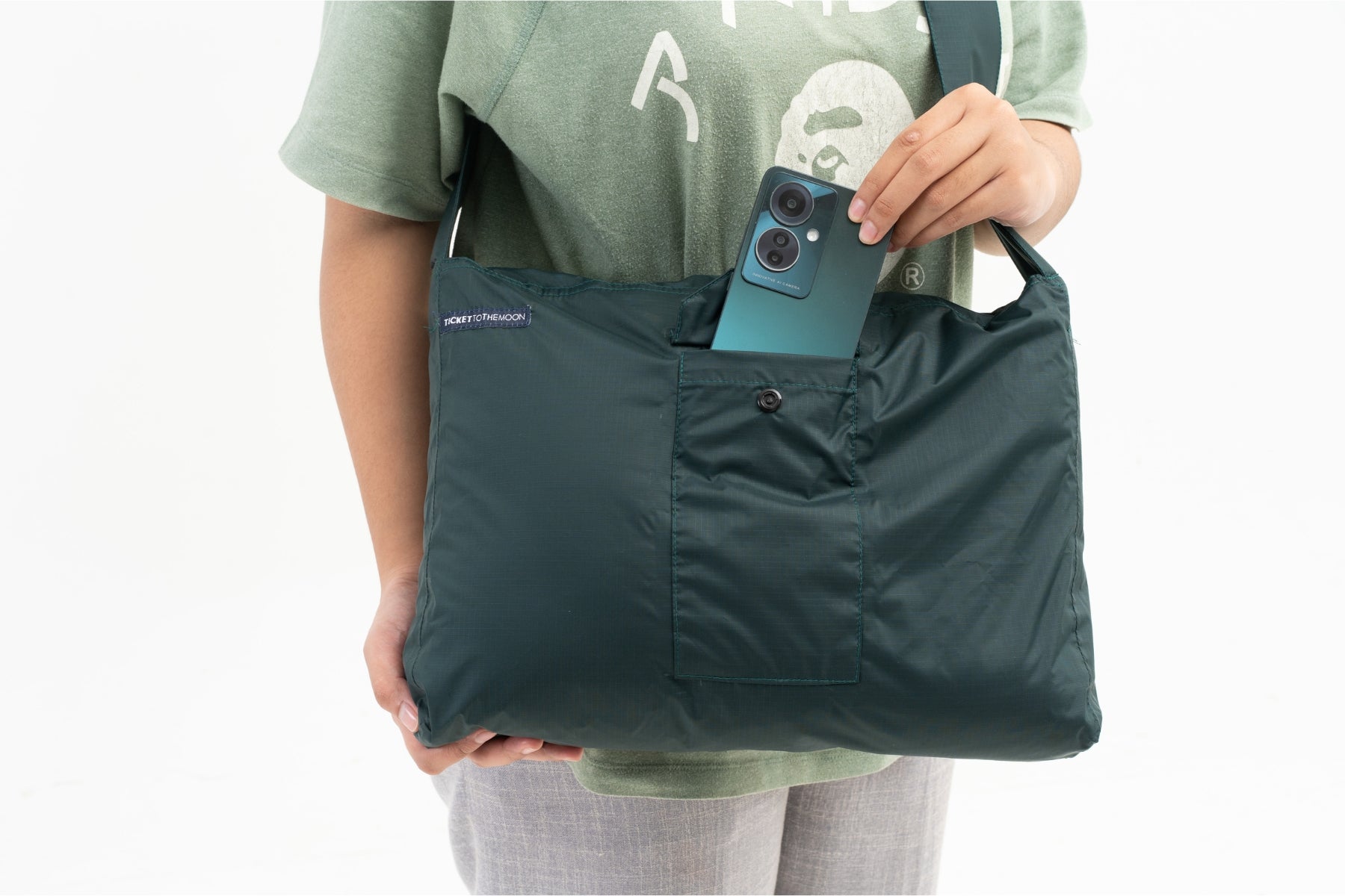 ZIPPER BAG - Water Resistant