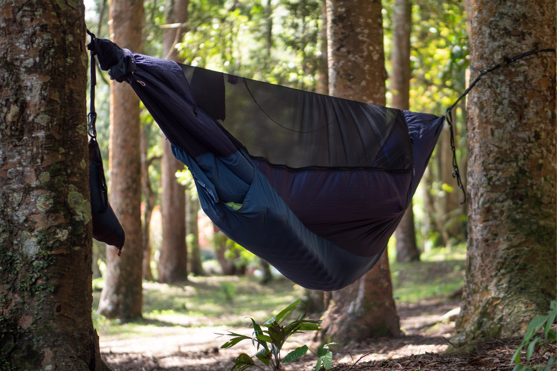 Pro Mat Hammock – with Sleeping Pad Sleeve & Bug Net