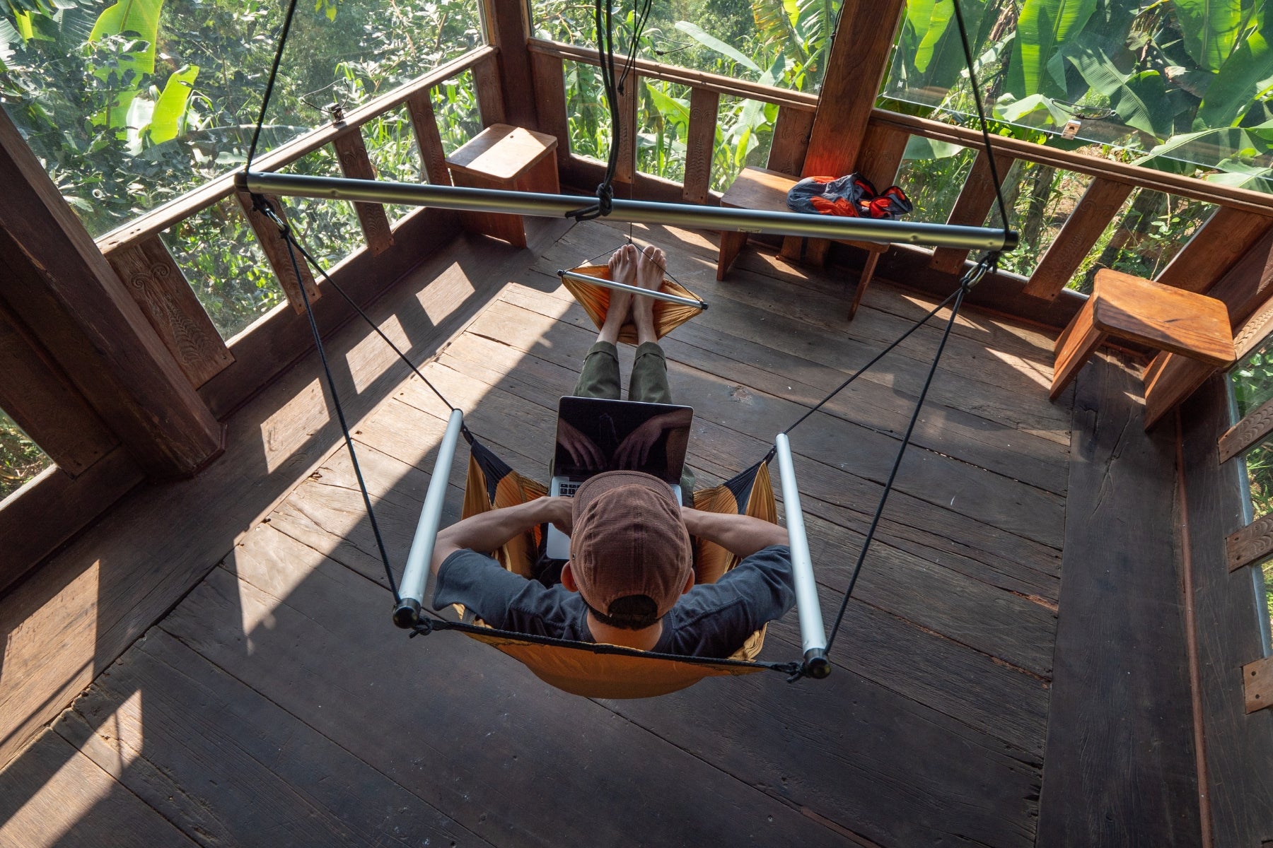MOON CHAIR – Compact Hanging Chair for Travel & Camping MOON CHAIR – Compact Hanging Chair for Travel & Camping