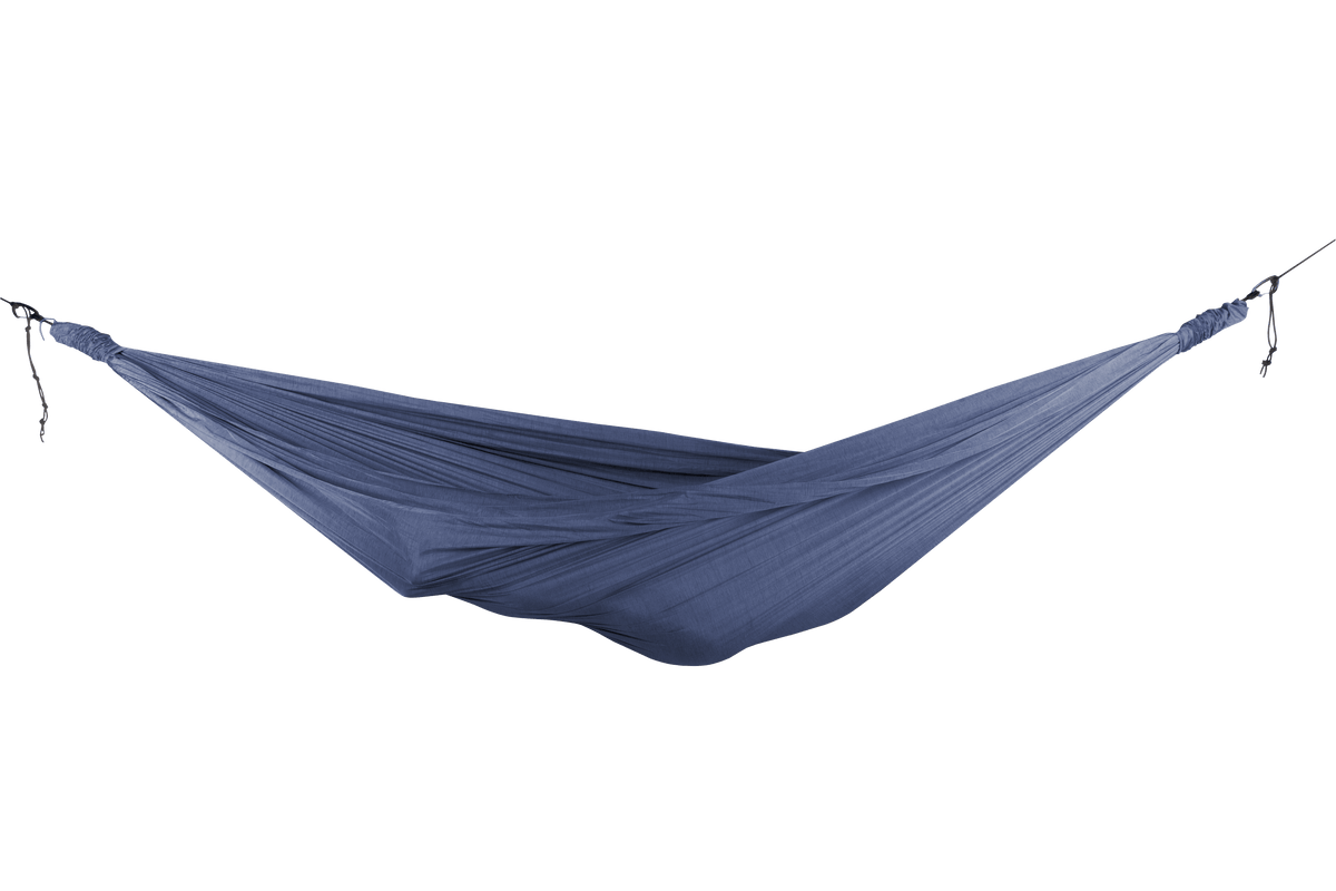Home Hammock 520 in Deep Blue, hung empty, side view